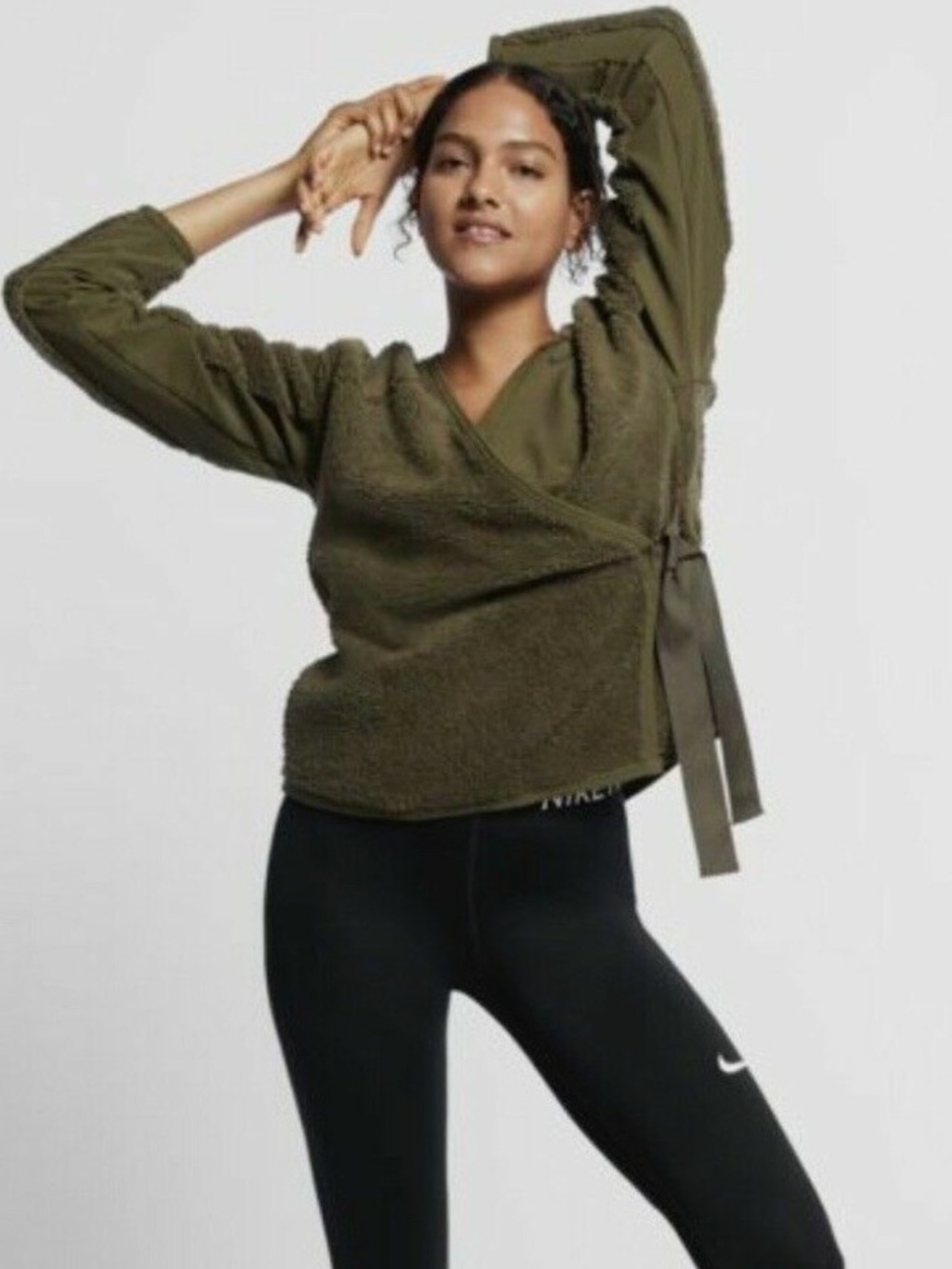 nike sherpa wrap - Picture 2 of 10